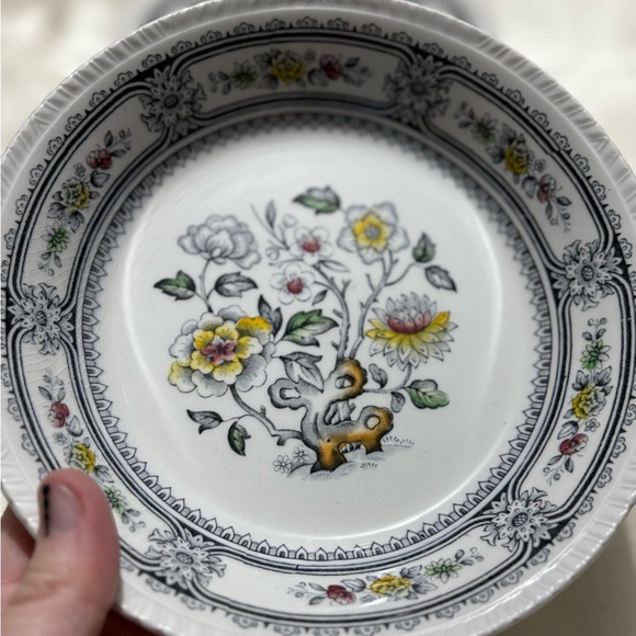 Vintage Set of 4 Woods and Sons “Dorset” Collection Dinner Plates - Picture 1 of 5